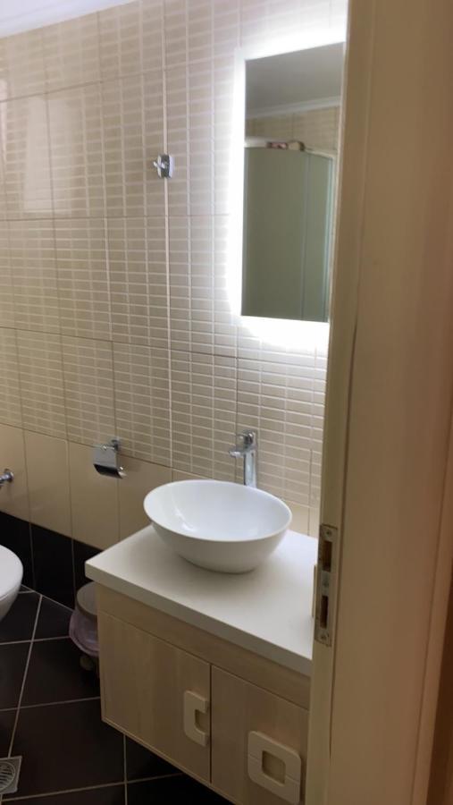 Theasis Apartment Pera Gyalos Экстерьер фото