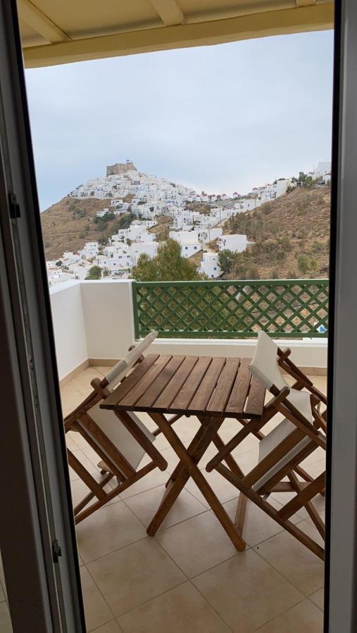Theasis Apartment Pera Gyalos Экстерьер фото